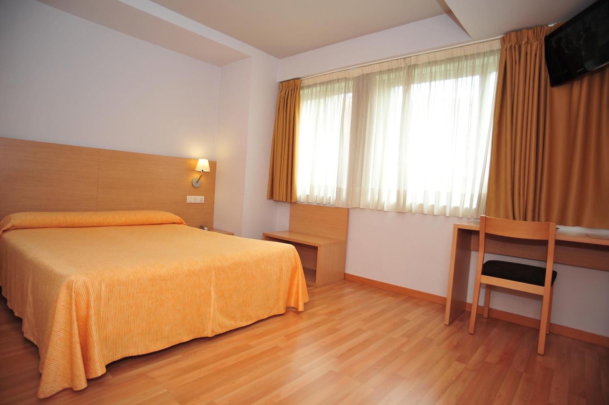 Hotel Windsor Santiago de Compostela Exterior photo